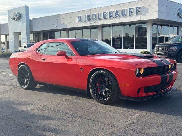 2016 DODGE Challenger