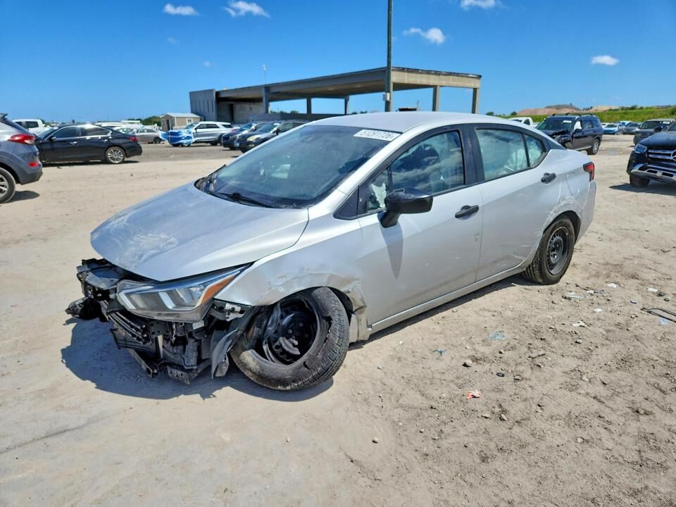 2020 NISSAN Versa