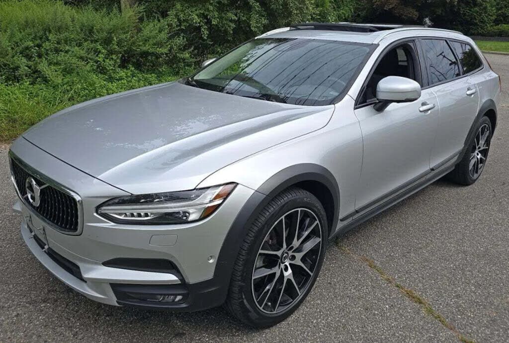 2020 VOLVO V90CC