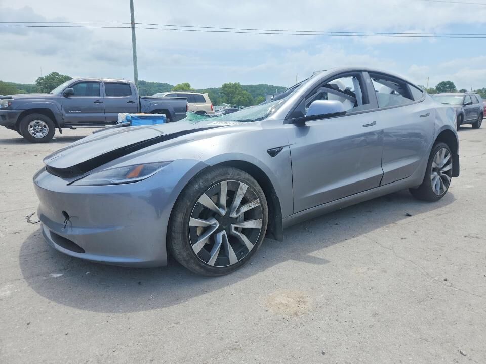 2025 TESLA Model 3