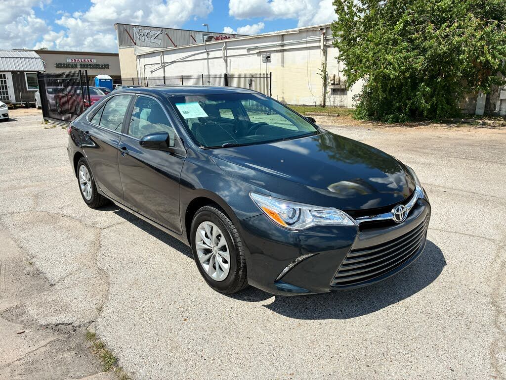 2017 TOYOTA Camry