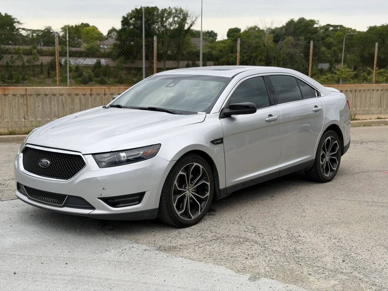 2014 FORD Taurus