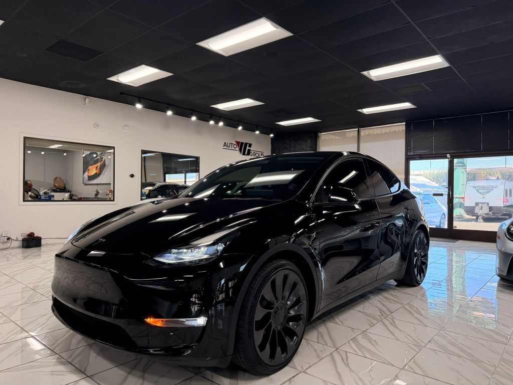 2022 TESLA Model Y