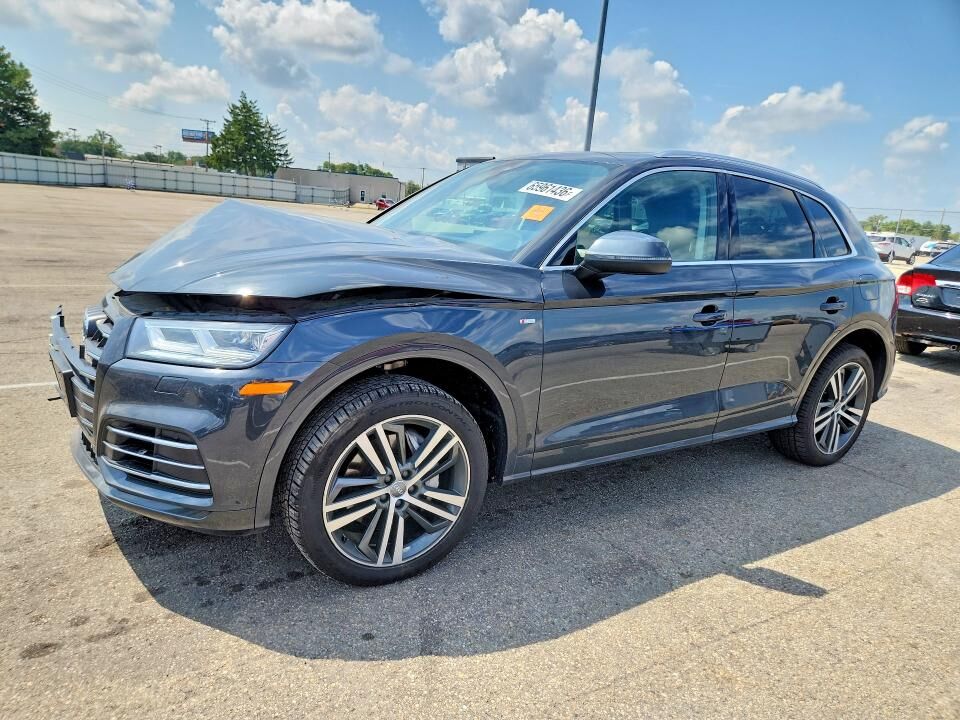 2020 AUDI Q5 e