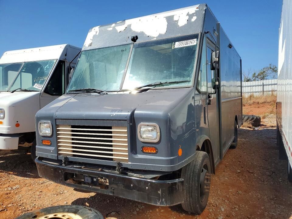 2021 FORD Commercial Chassis