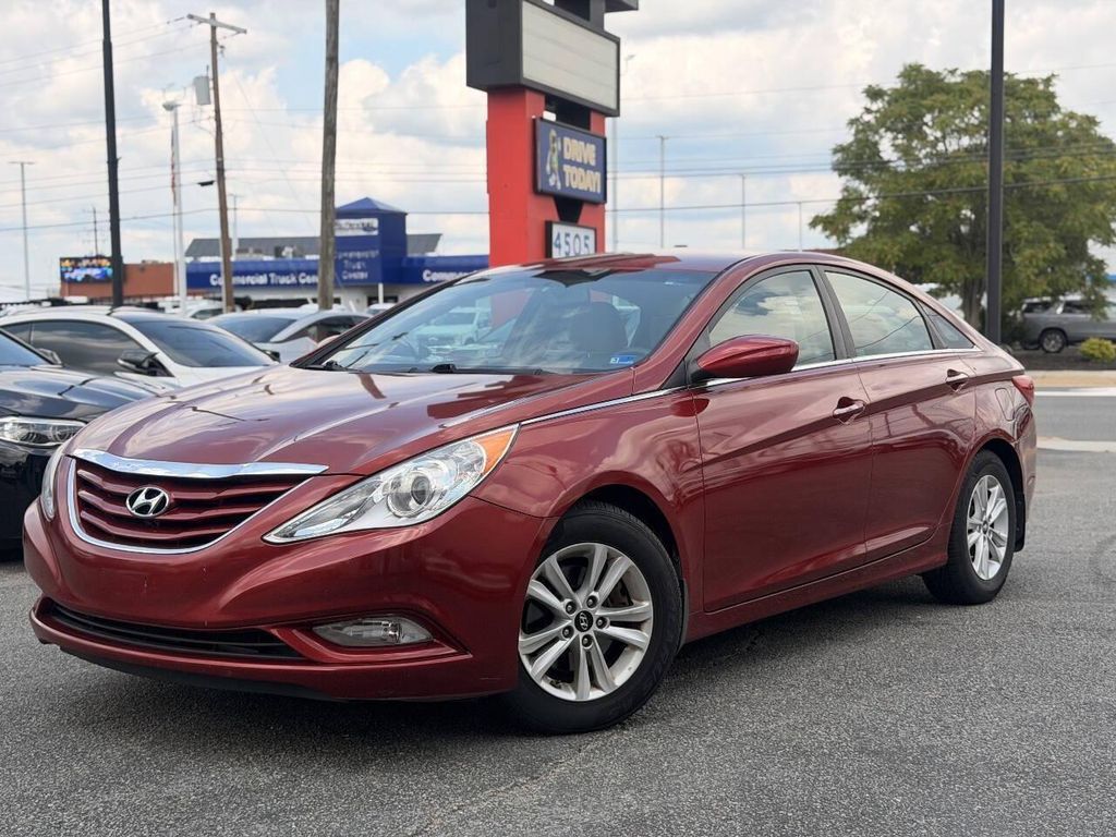 2013 HYUNDAI Sonata