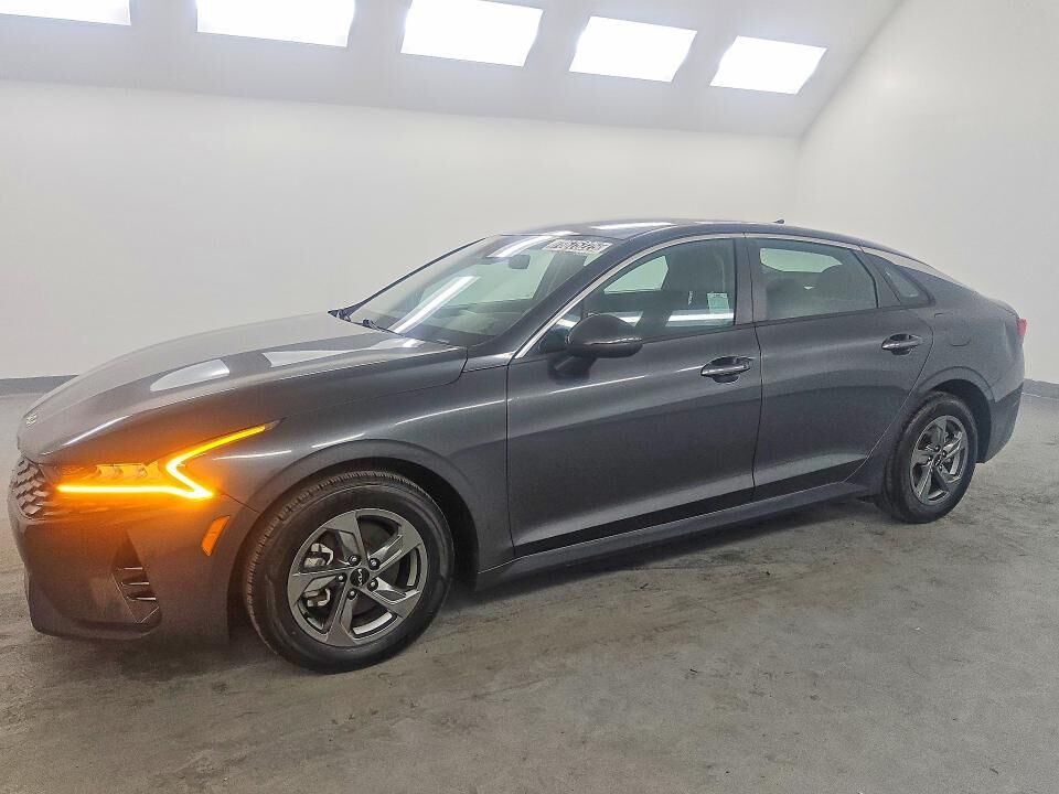 2022 KIA K5