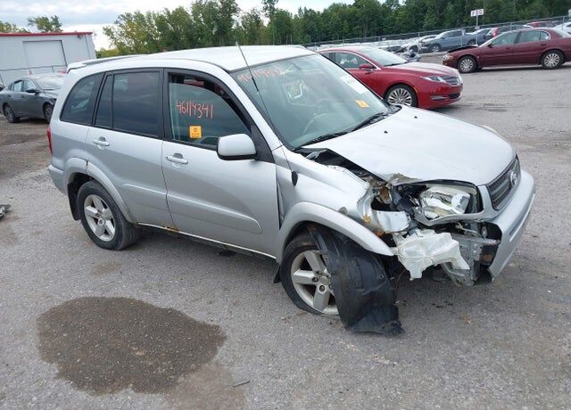 2004 TOYOTA RAV4