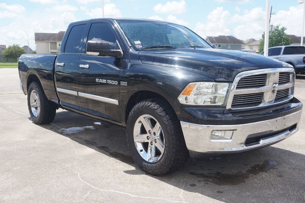 2011 DODGE Ram