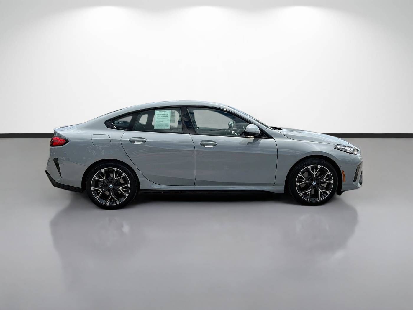 2025 BMW 228i