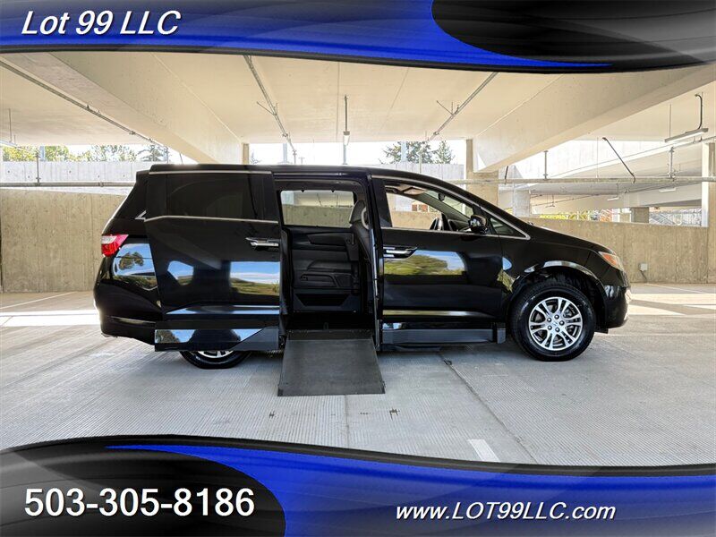 2013 HONDA Odyssey
