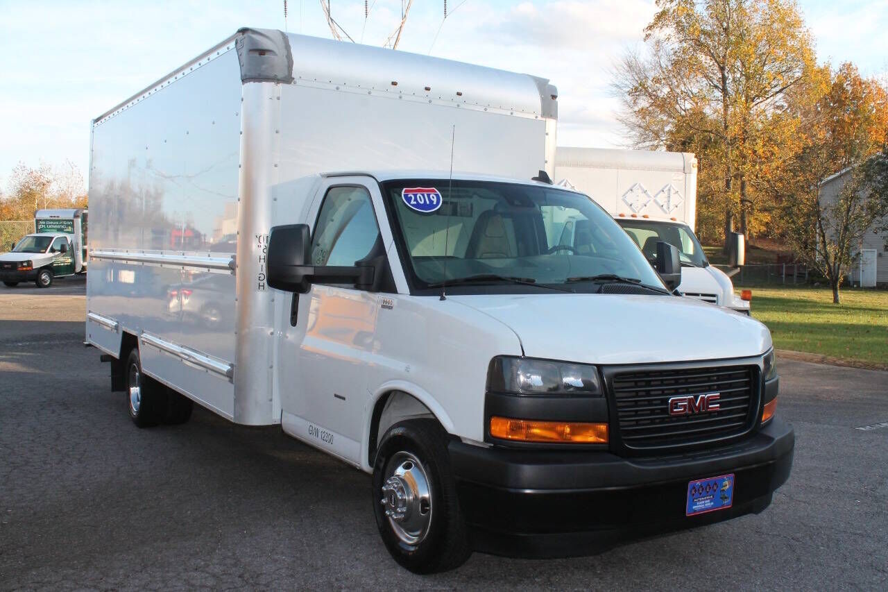 2019 GMC Savana