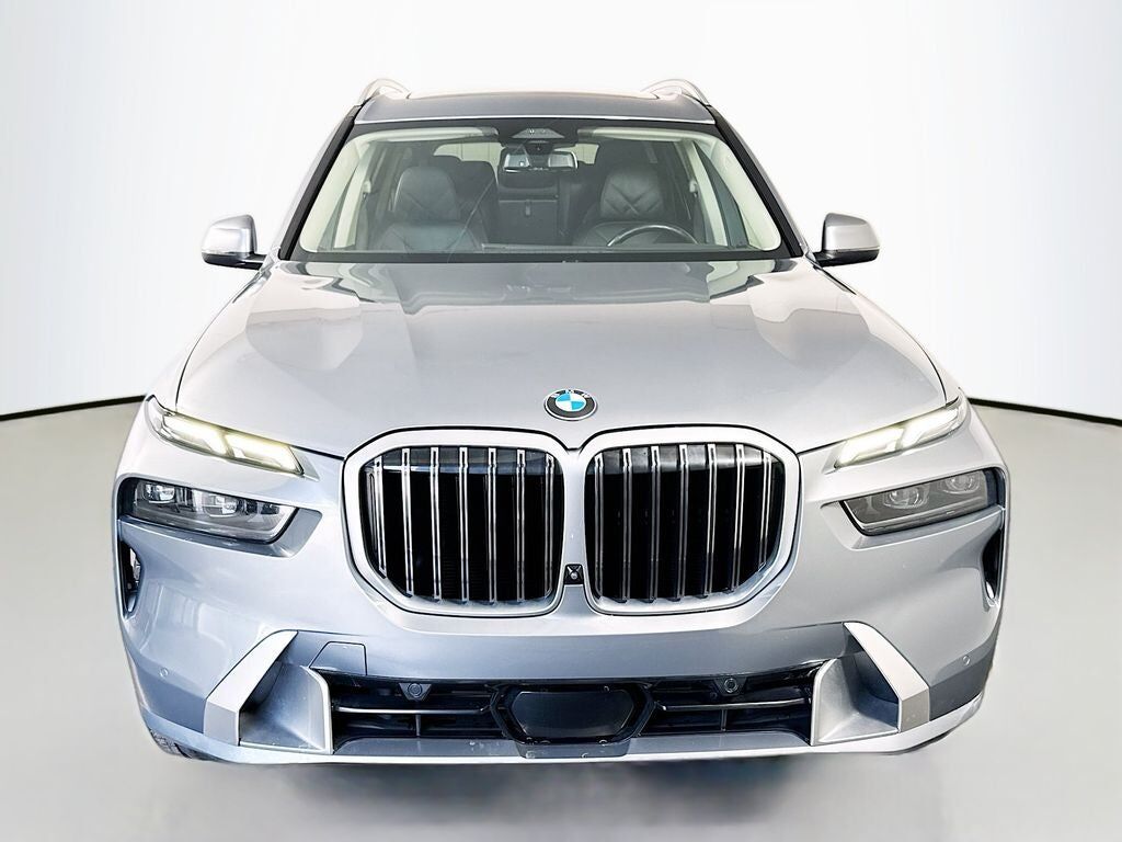 2025 BMW X7