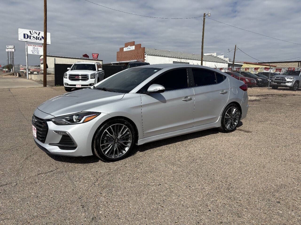 2017 HYUNDAI Elantra