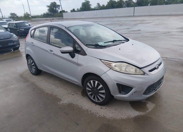 2013 FORD Fiesta