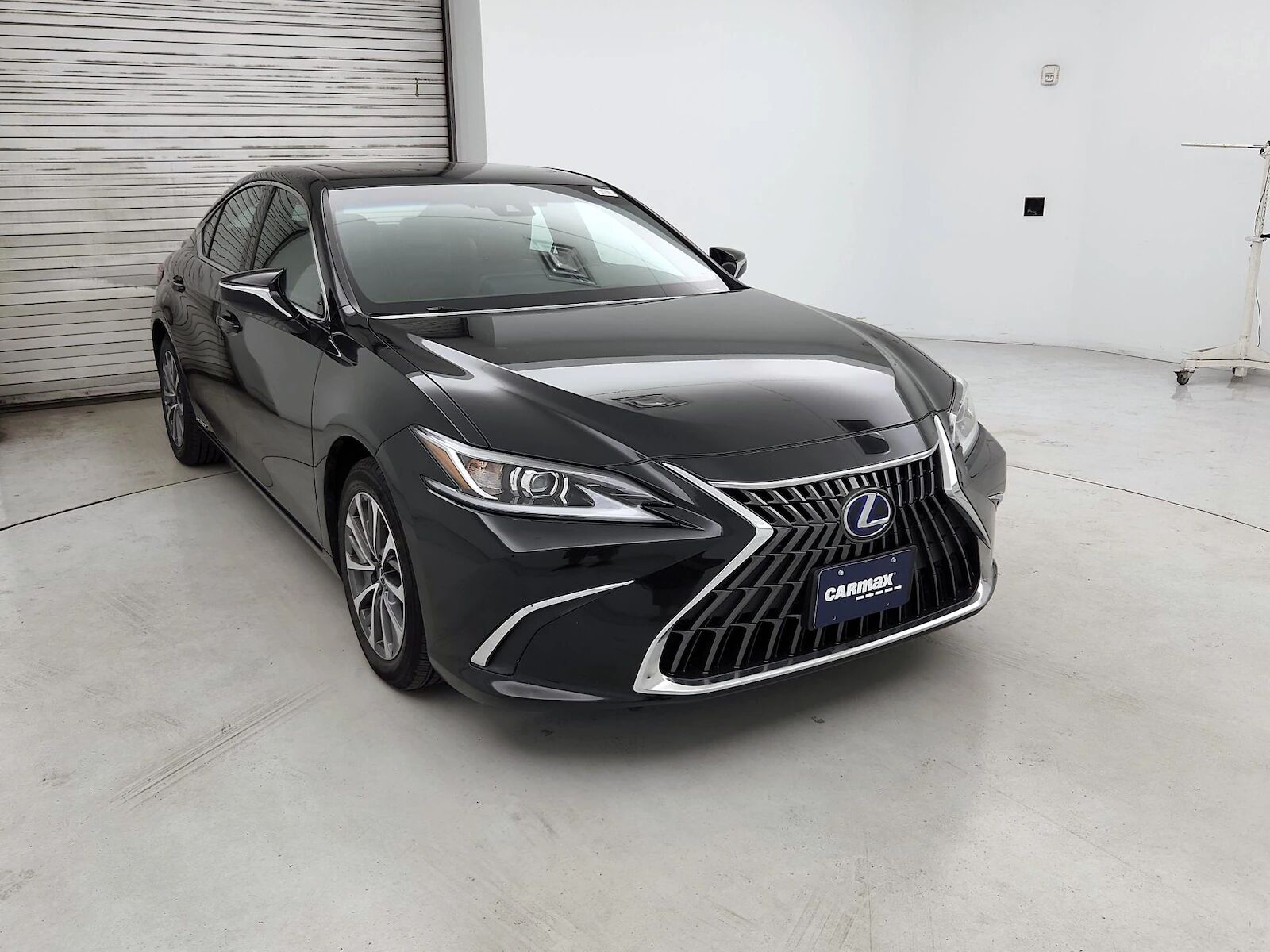 2022 LEXUS ES