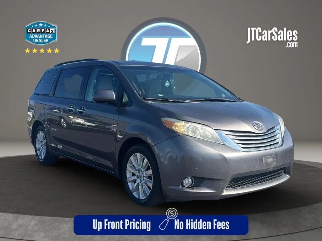2011 TOYOTA Sienna