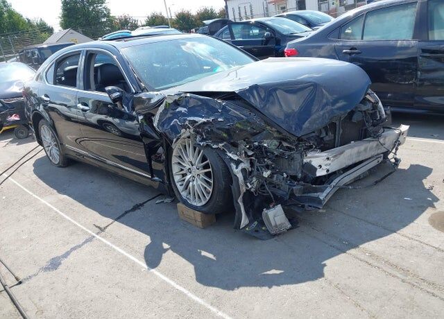 2012 LEXUS LS