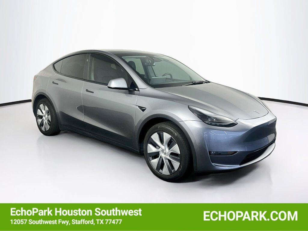 2025 TESLA Model Y
