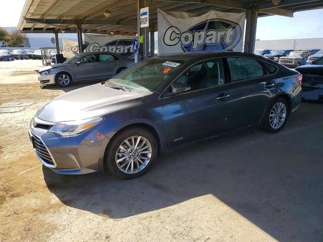 2018 TOYOTA Avalon