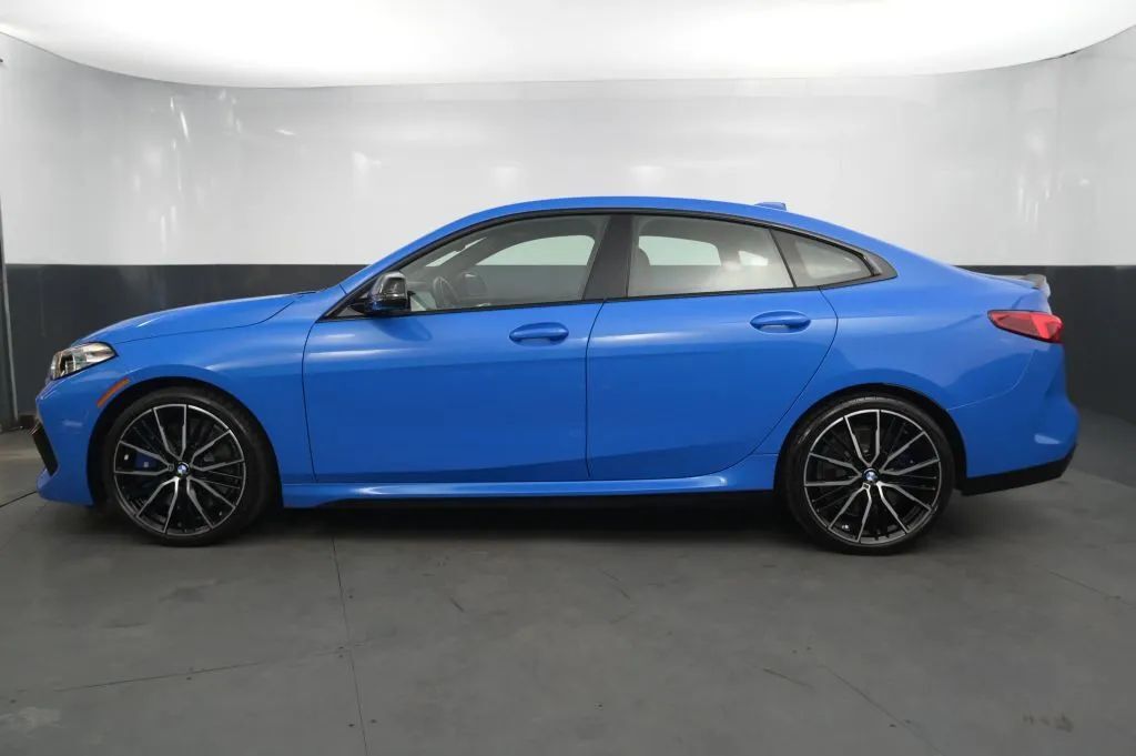 2023 BMW M235i