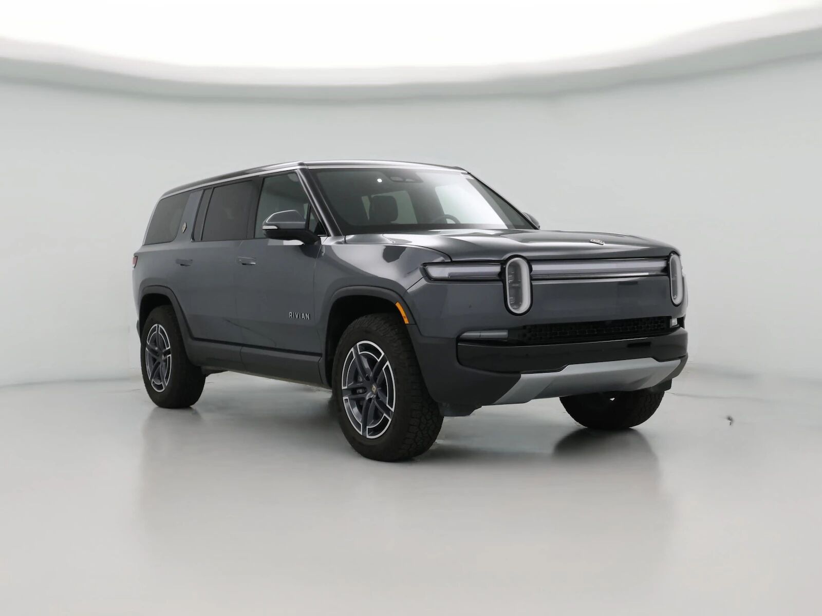 2025 RIVIAN R1S