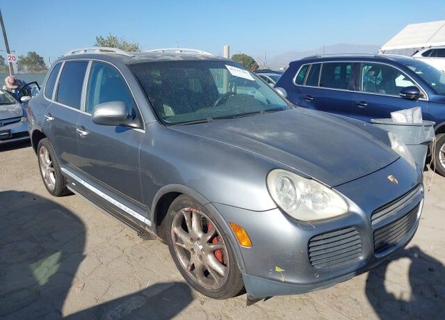 2004 PORSCHE Cayenne