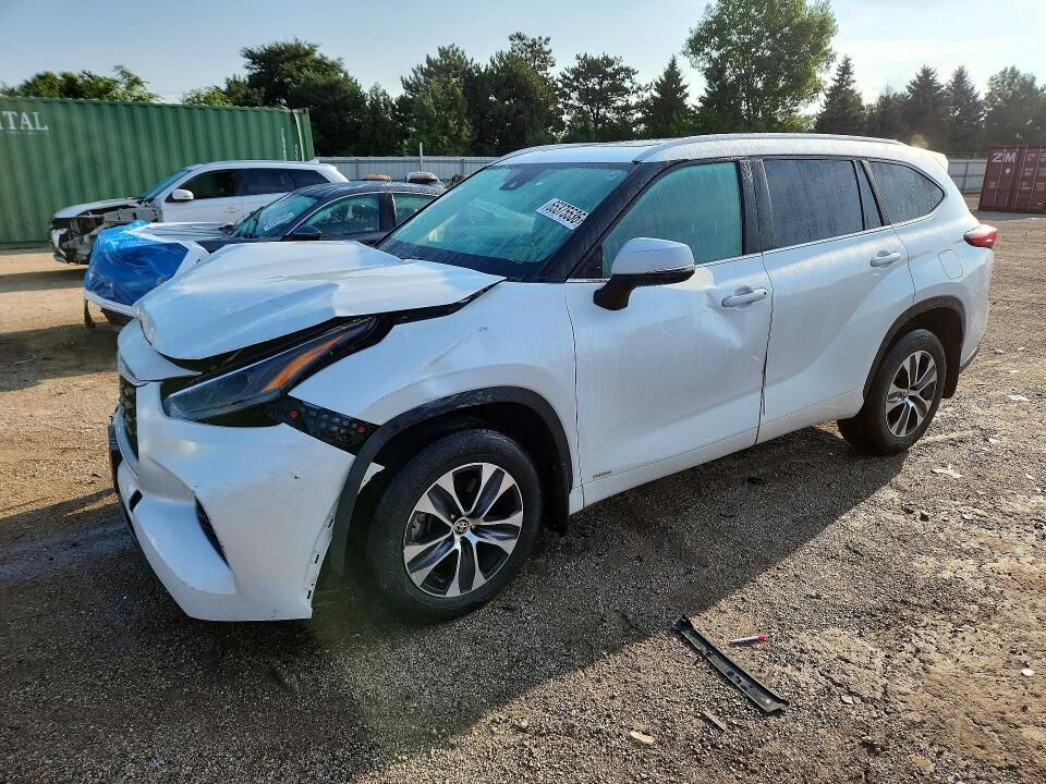 2023 TOYOTA Highlander