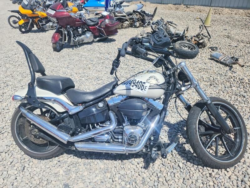 2014 HARLEY DAVIDSON Breakout