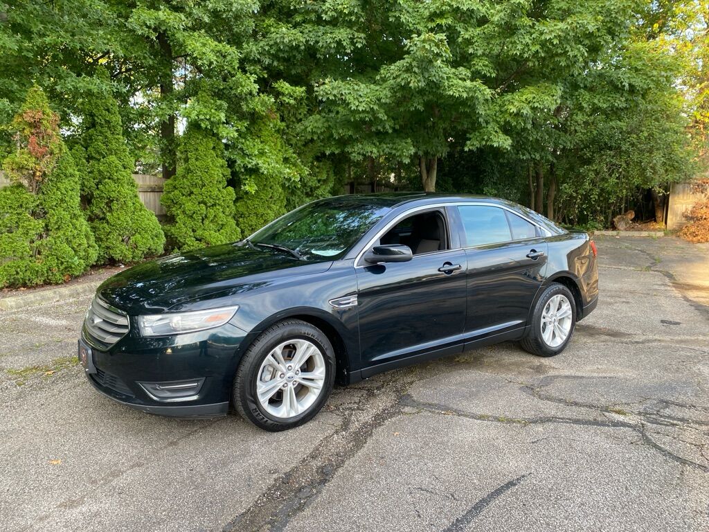 2014 FORD Taurus