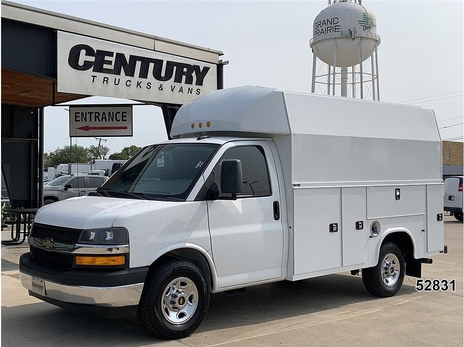 2022 CHEVROLET Express
