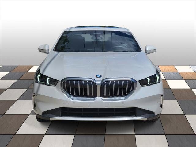 2024 BMW 530i
