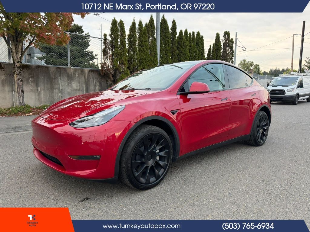 2023 TESLA Model Y