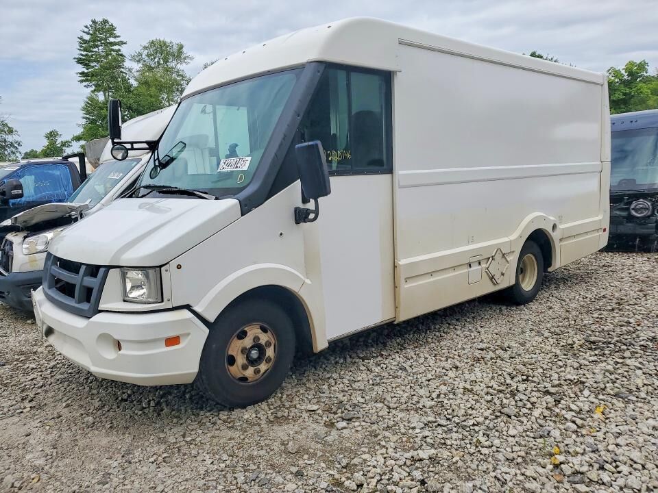 2013 ISUZU NPR/NPR-HD