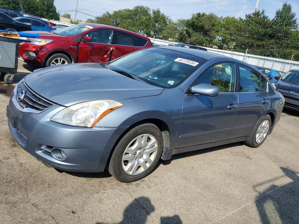 2010 NISSAN Altima