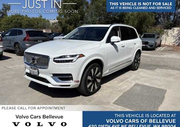 2023 VOLVO XC90