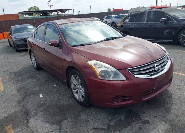 2012 NISSAN Altima