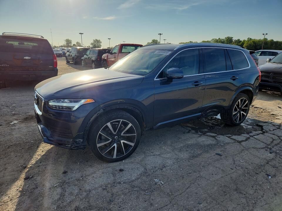 2022 VOLVO XC90