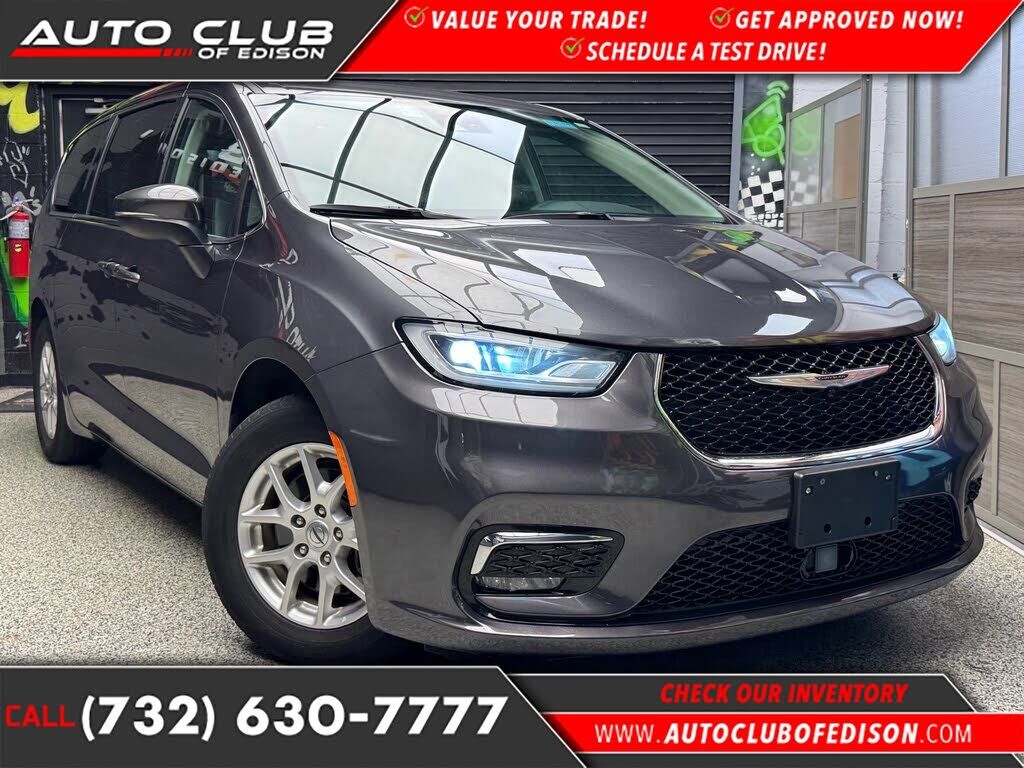 2023 CHRYSLER Pacifica
