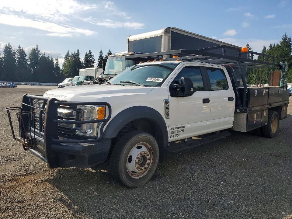 2017 FORD F-550