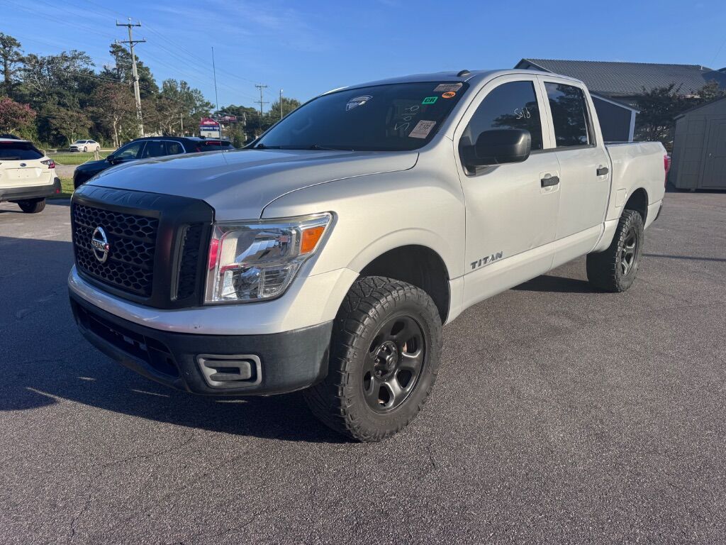 2019 NISSAN Titan