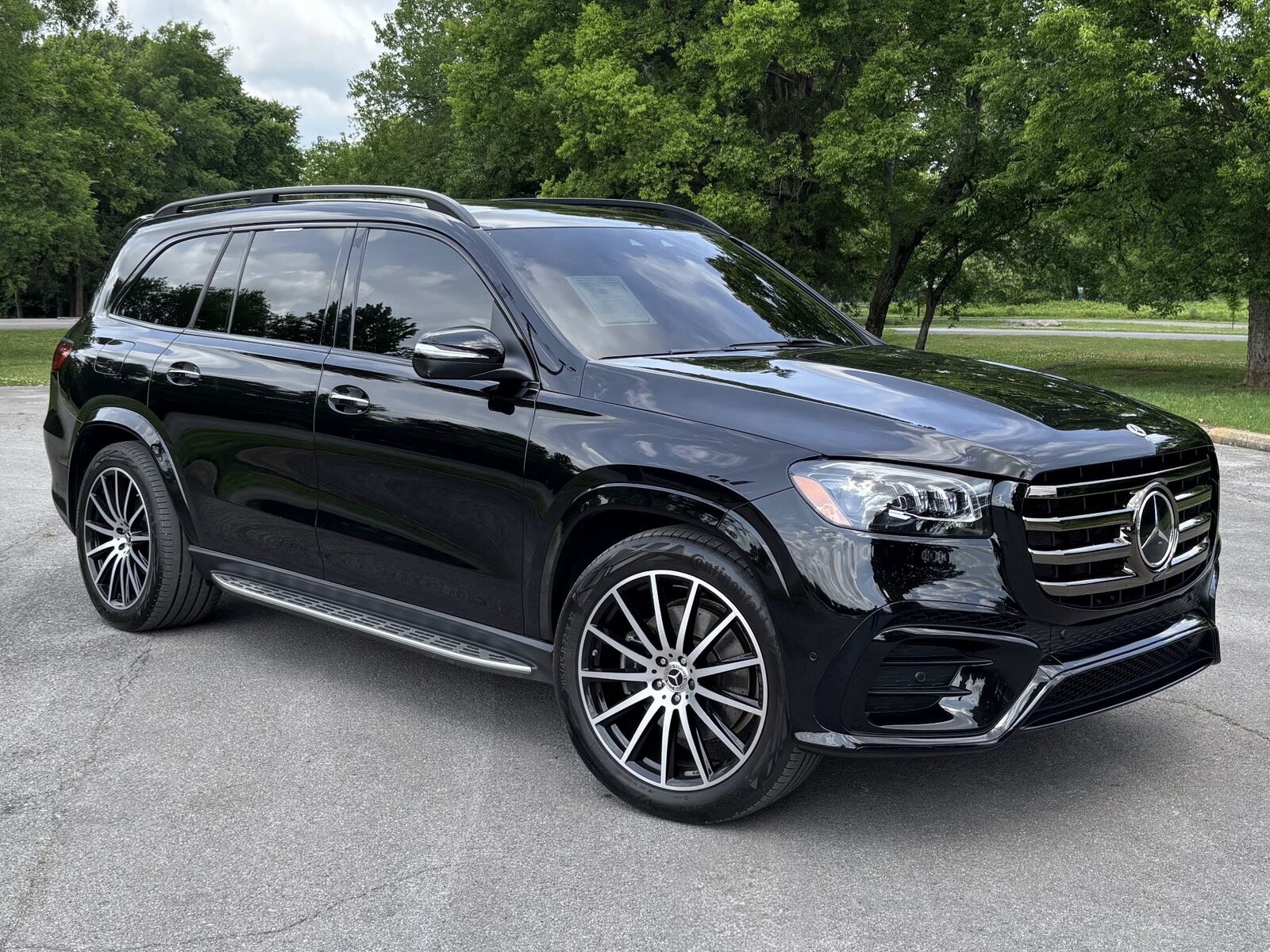 2025 MERCEDES-BENZ GLS-Class