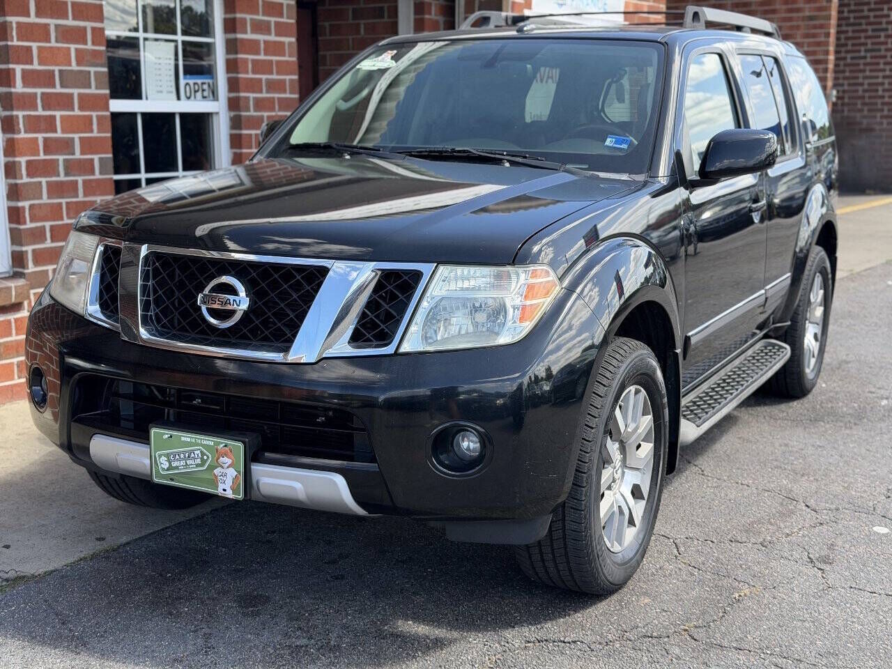 2011 NISSAN Pathfinder
