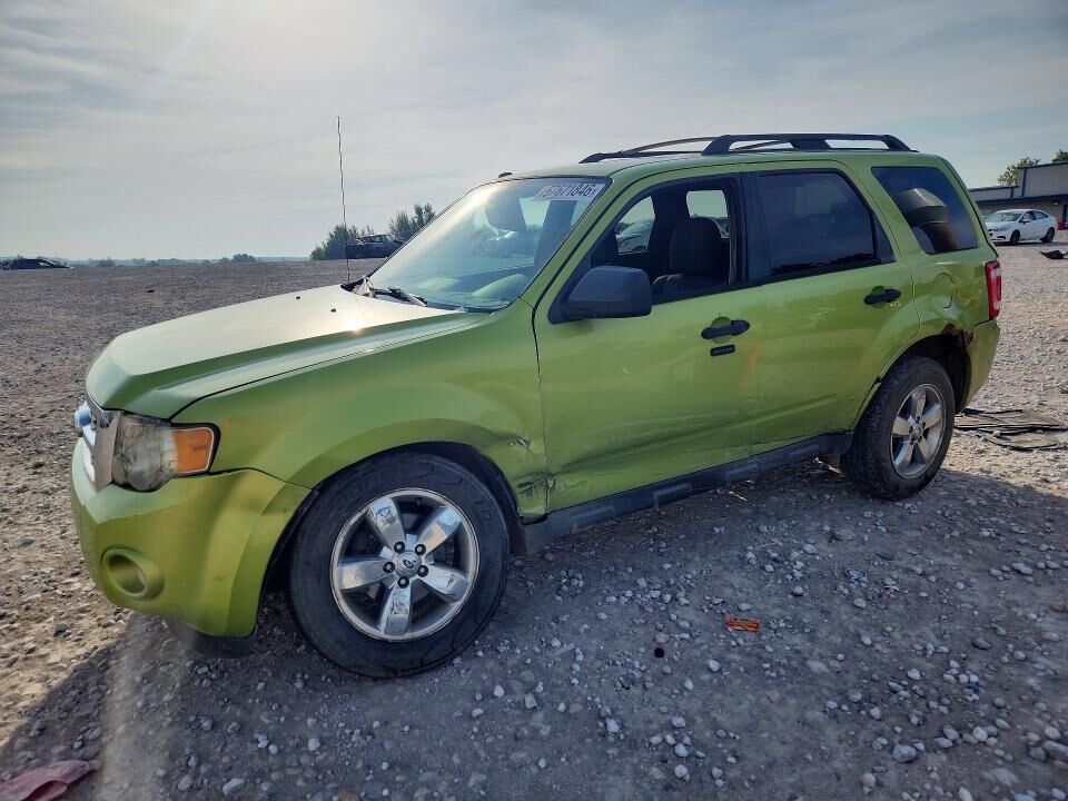 2011 FORD Escape