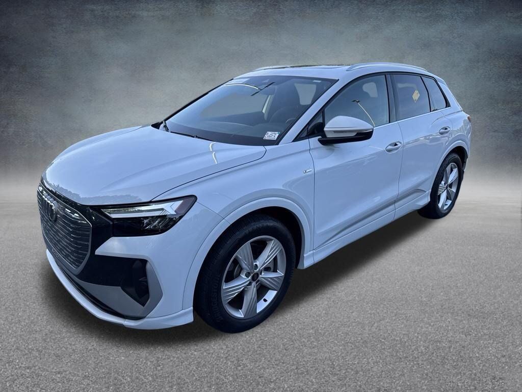 2024 AUDI Q4