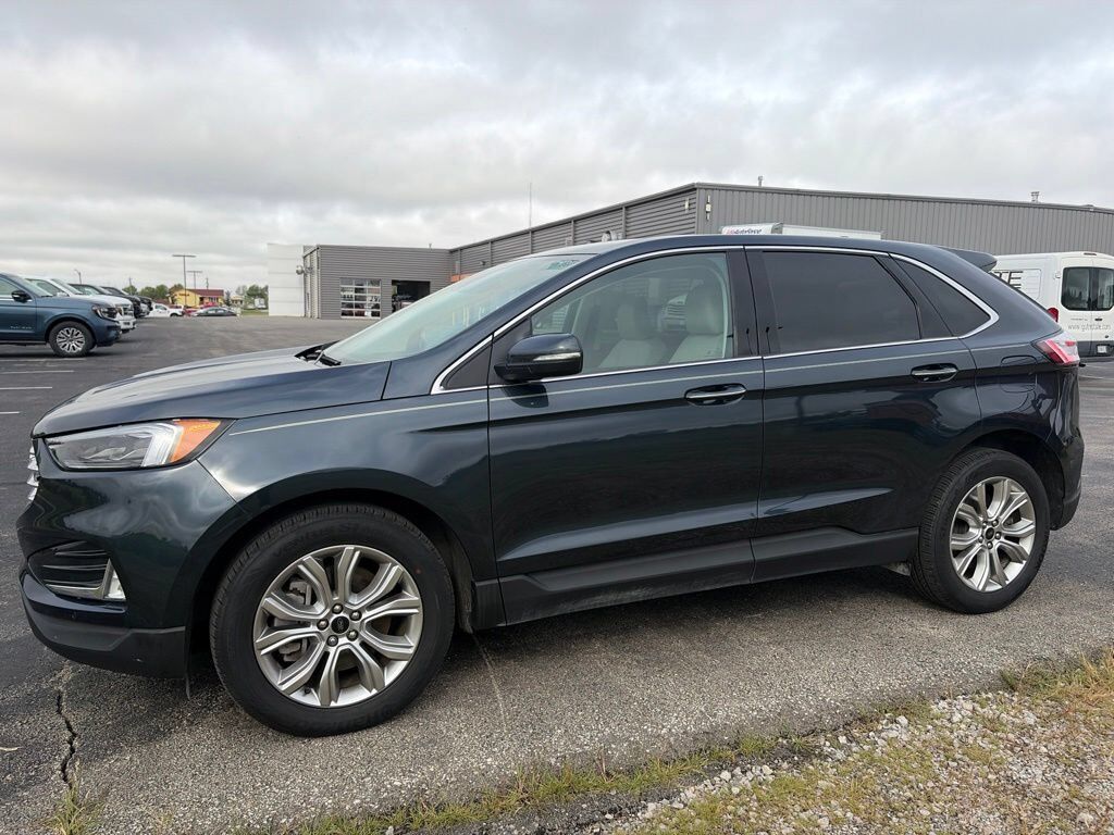 2024 FORD Edge