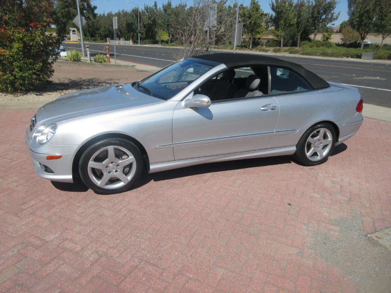 2006 MERCEDES-BENZ CLK-Class