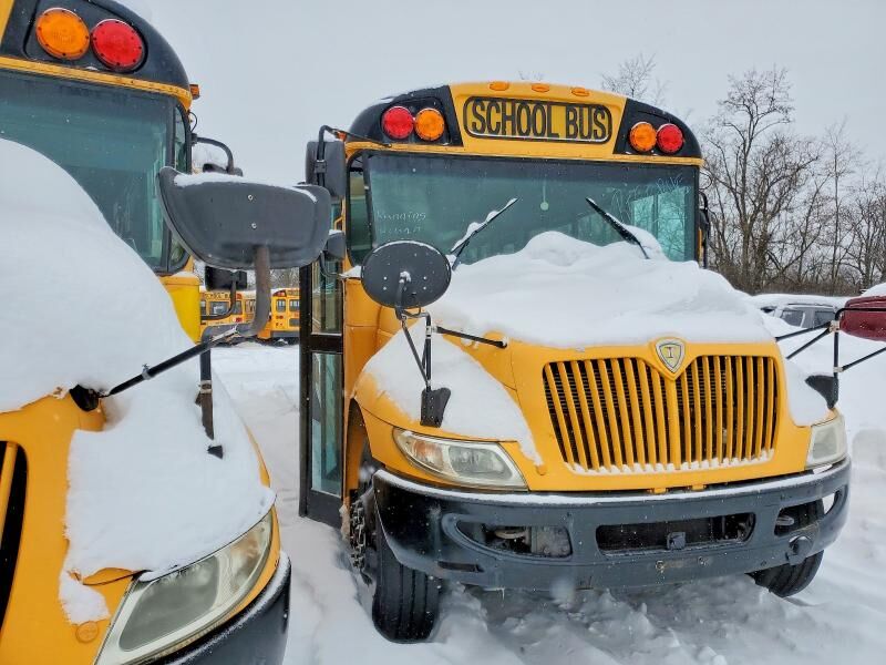 2014 IC BUS PB105