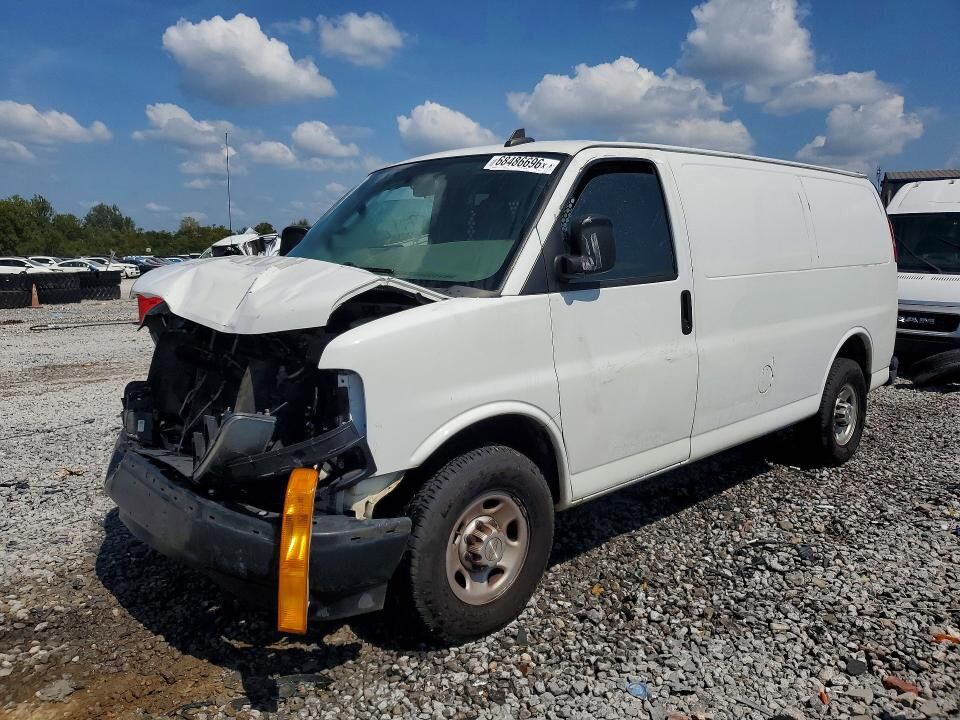 2020 CHEVROLET Express