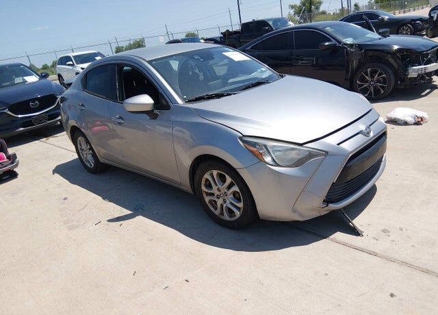 2016 TOYOTA Scion